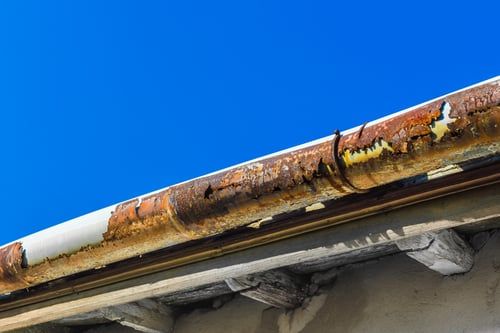 Gutter Repair / Reparación de Canaletas